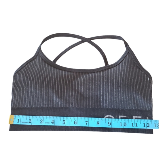 Offline by Aerie NWT Sports Bra Medium Black Retail $34.95 - Picture 5 of 8